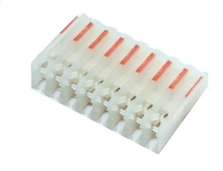 Connecteur header femelle 0.156" à 8 contacts