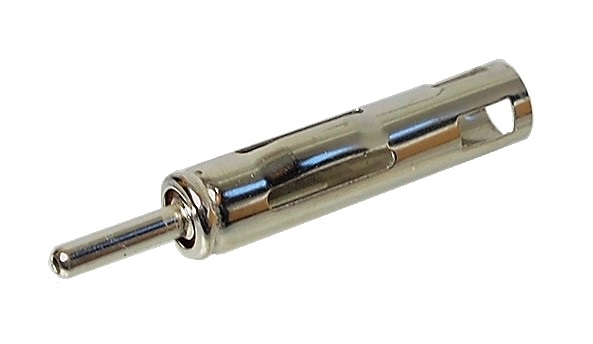 CONNECTEUR POUR ANTENNE DE RADIO