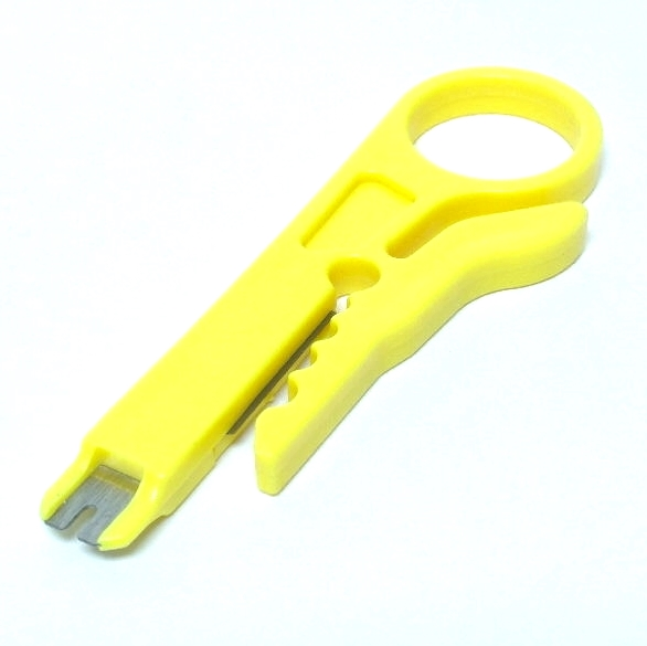 Outil à insertion pour contacts type 110